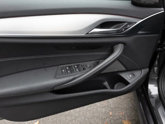 BMW 540 540d M-Sport Touring xDrive