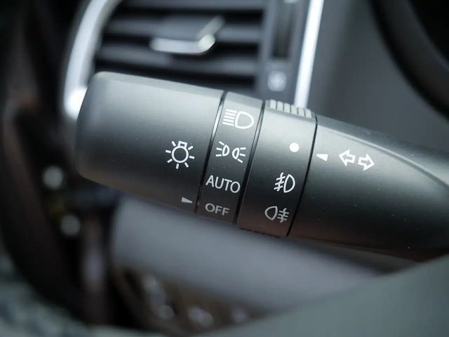 Suzuki S-Cross Hybrid