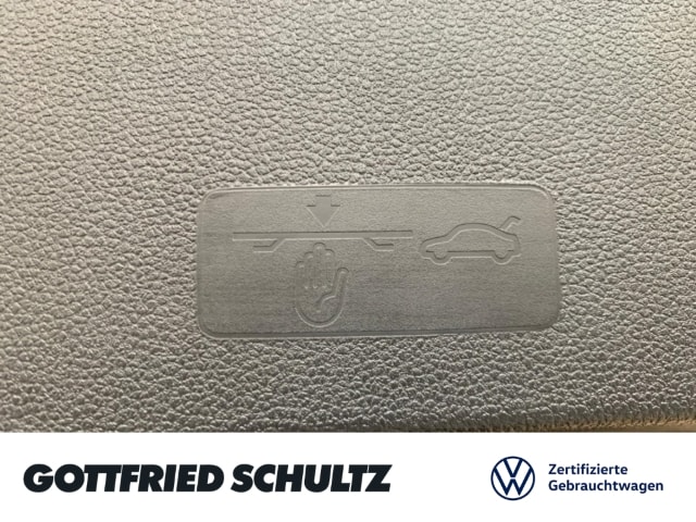 Volkswagen T-Roc T-Roc GOAL TSI SITZHEIZUNG EINPARKHILFE NAVI LED