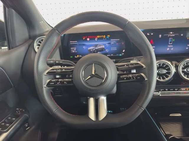 Mercedes-Benz B 200 AMG Line Sedan