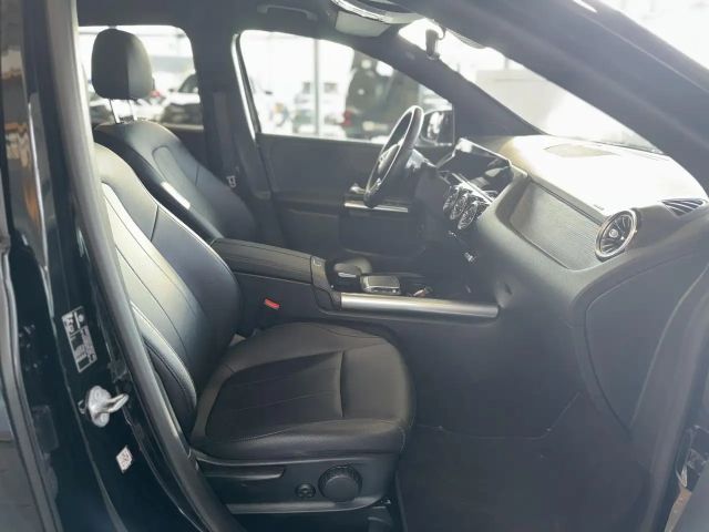 Mercedes-Benz B 200 Progressive