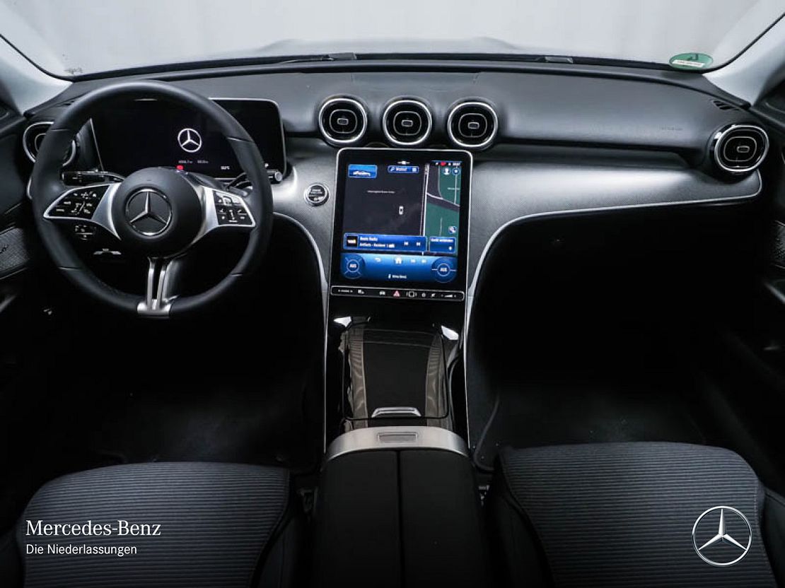 Mercedes-Benz C 180 AVANTGARDE Sedan