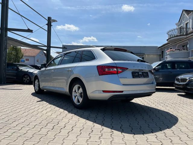 Skoda Superb 2.0 TDI Ambition Combi