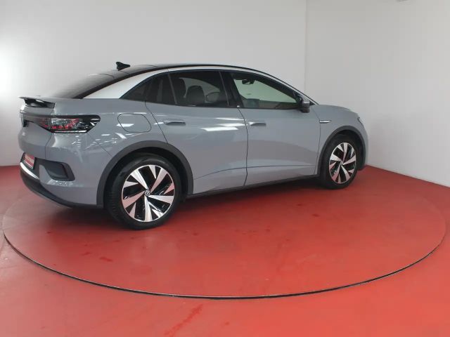 Volkswagen ID.5 150 kW 77 KWh IQ.Drive Pro