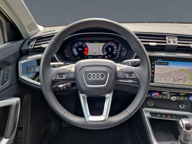 Audi Q3 35 TDI S-Tronic