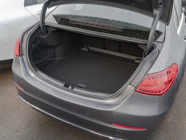 Mercedes-Benz C 180 AVANTGARDE Sedan