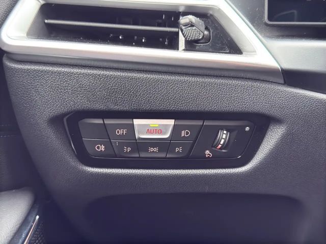 BMW 330 330d M-Sport Touring xDrive