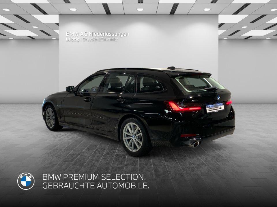 BMW 330 330e Touring xDrive