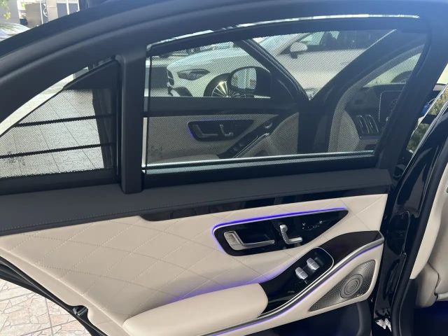 Mercedes-Benz S 500 4MATIC Sedan