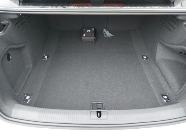 Audi A4 35 TFSI S-Line S-Tronic Sedan