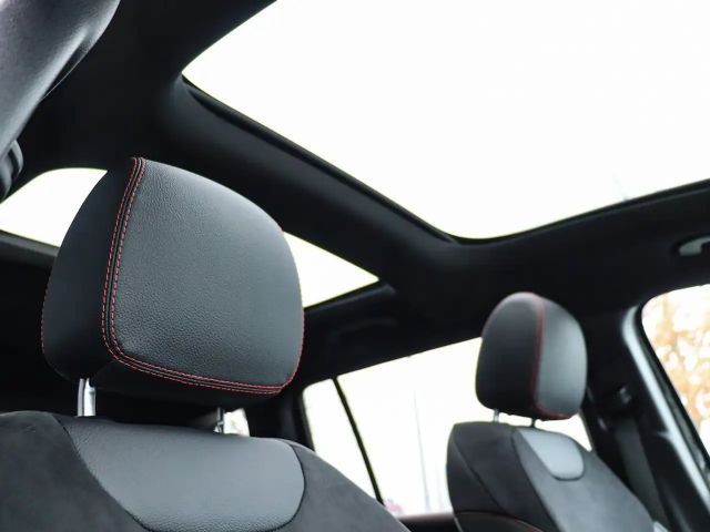 Mercedes-Benz GLB 200 AMG Line