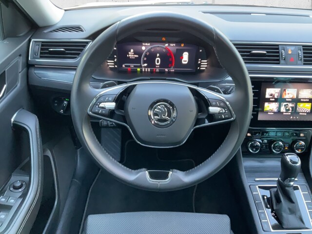Skoda Superb 2.0 TDI Combi Style Style
