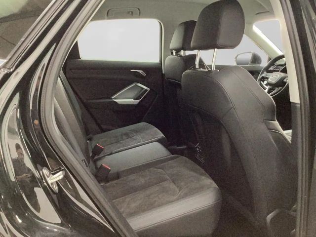 Audi Q3 35 TDI S-Line