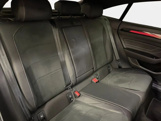 Volkswagen Arteon 2.0 TDI R-Line