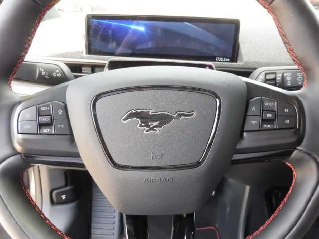 Ford Mustang Mach-E AWD