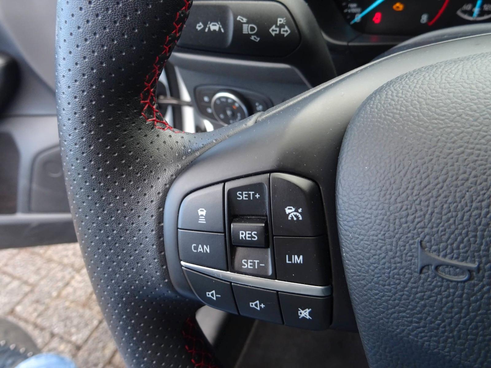 Ford Focus ST Line Wagon