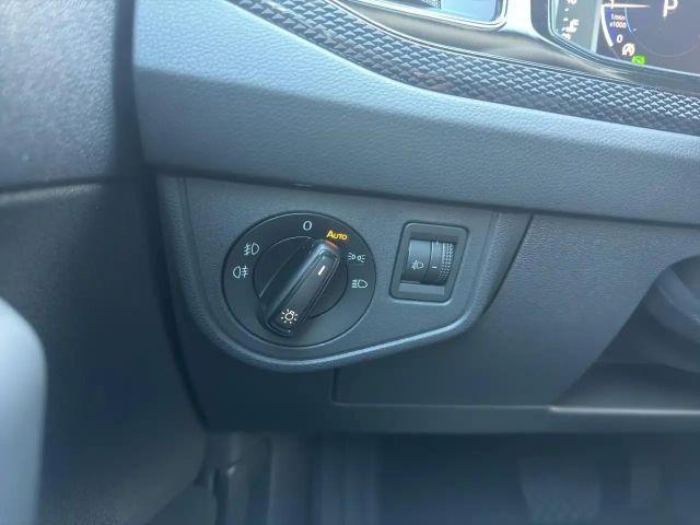 Volkswagen Taigo 1.0 TSI DSG Life