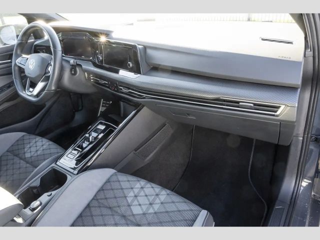 Volkswagen Golf 1.5 eTSI DSG Golf VIII R-Line