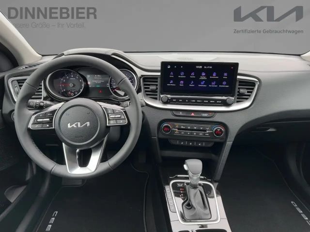 Kia Ceed CEED Ultimate Edition 1.5T LED+Kamera+Navi