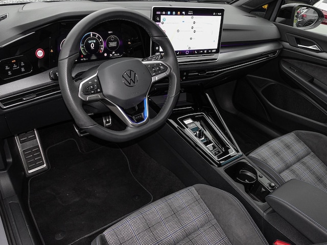 Volkswagen Golf 1.5 eTSI DSG eHybrid