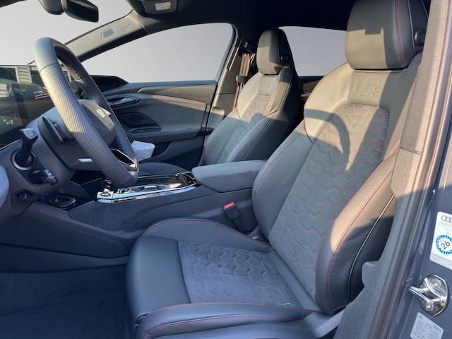 Audi A6 e-tron Avant Quattro