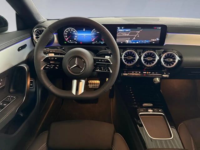 Mercedes-Benz CLA 200 AMG Line Shooting Brake