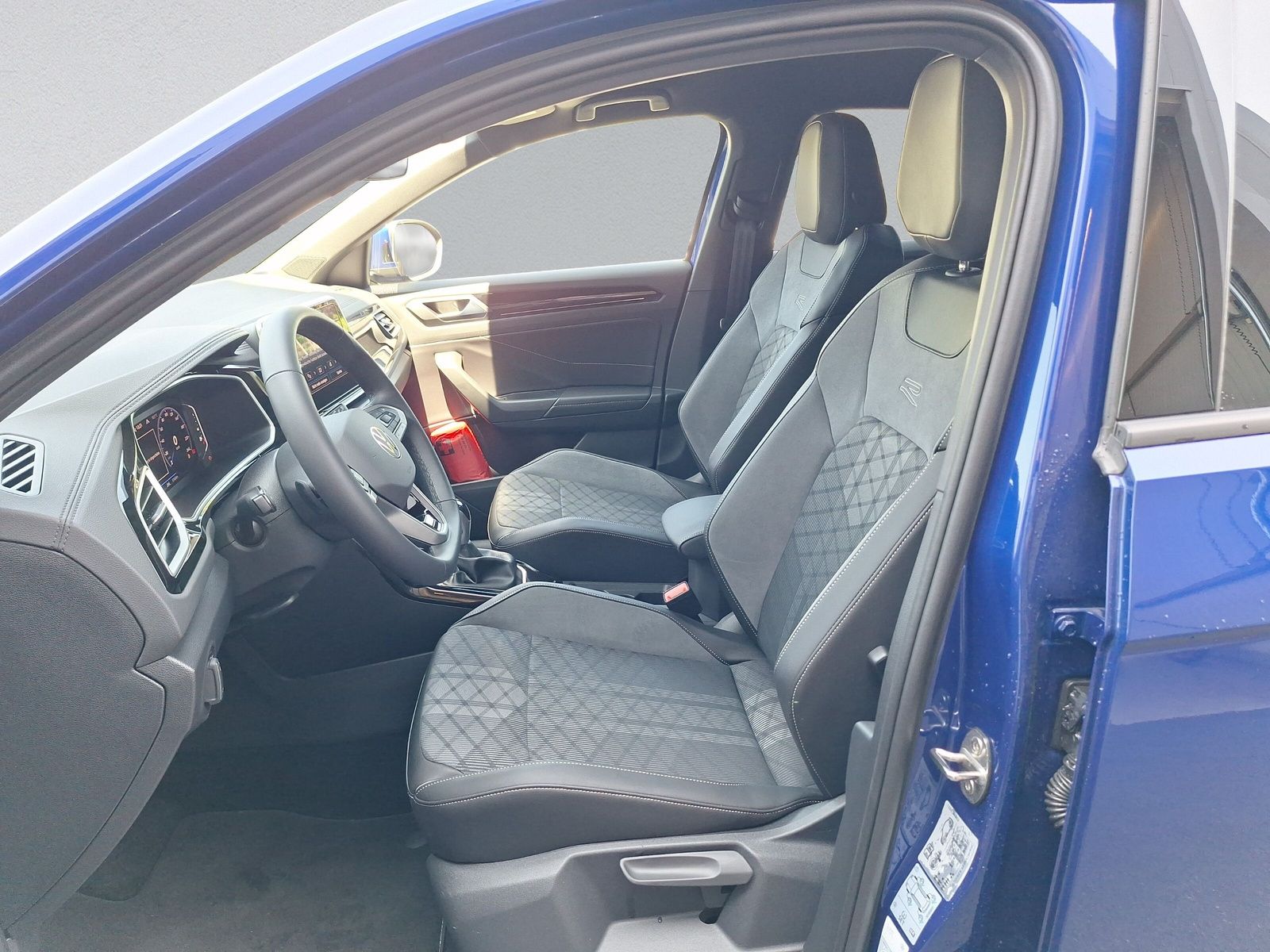 Volkswagen T-Roc 1.5 TSI DSG R-Line