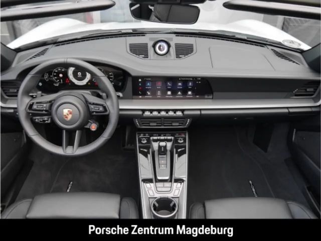 Porsche 992 Cabrio Carrera