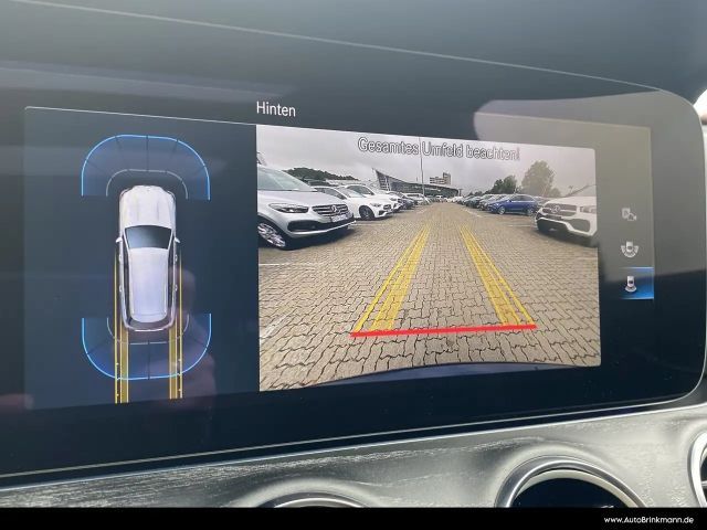 Mercedes-Benz E 220 AMG Line