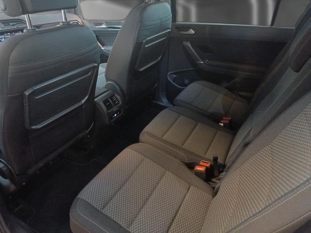 Volkswagen Touran 1.5 TSI DSG Pro R-Line