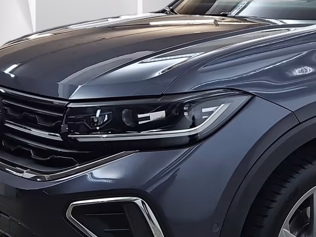 Volkswagen T-Cross IQ.Drive R-Line