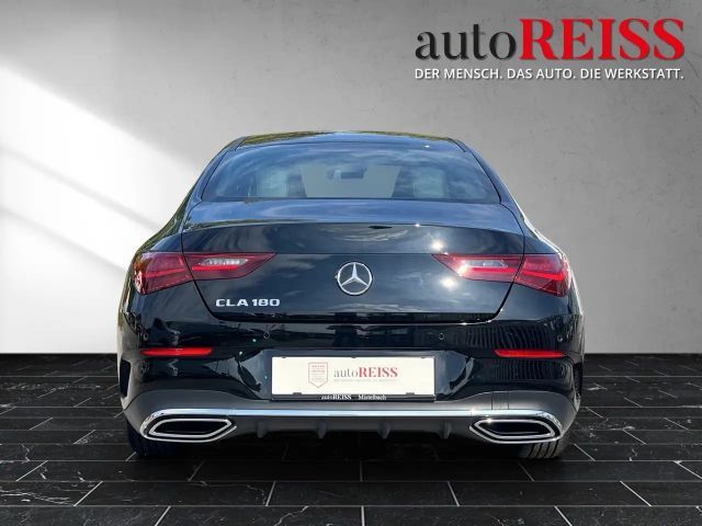 Mercedes-Benz CLA 180 AMG Line Coupé