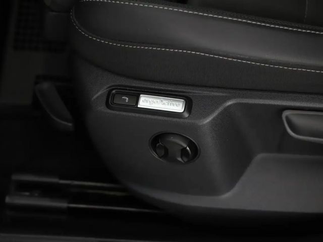 Volkswagen T-Roc 1.5 TSI DSG IQ.Drive R-Line