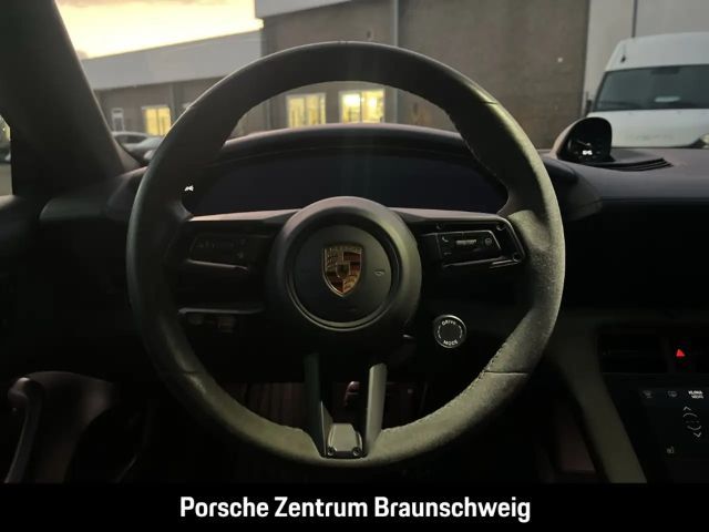 Porsche Taycan GTS Performance Plus