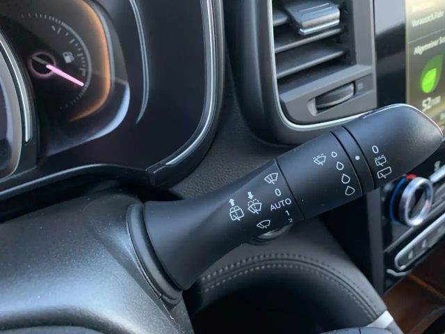 Renault Koleos Blue Initiale Paris