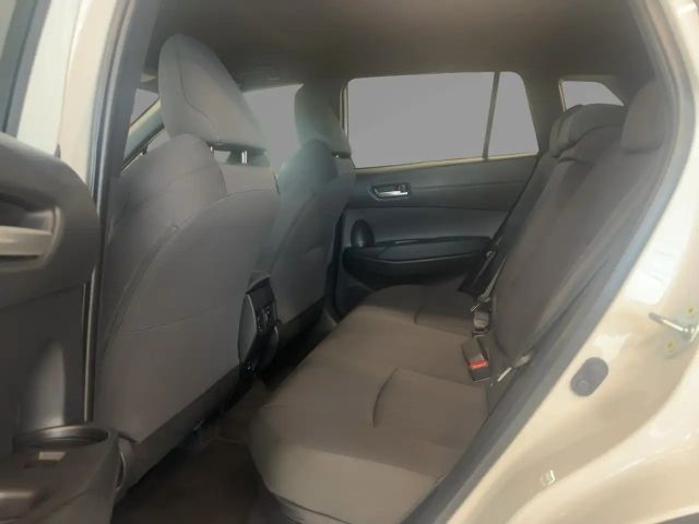 Toyota Corolla Cross 1.8 Teamplayer Klima Kamera Sitzhzg