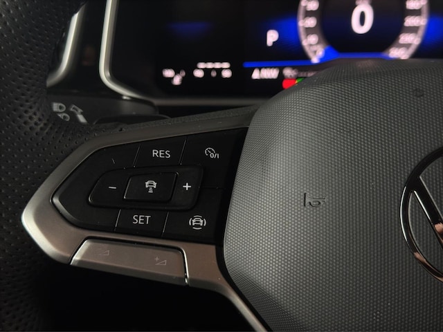 Volkswagen T-Roc 1.5 TSI DSG Plus R-Line