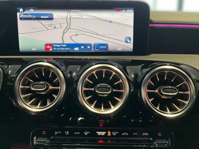 Mercedes-Benz A 200 AMG Line