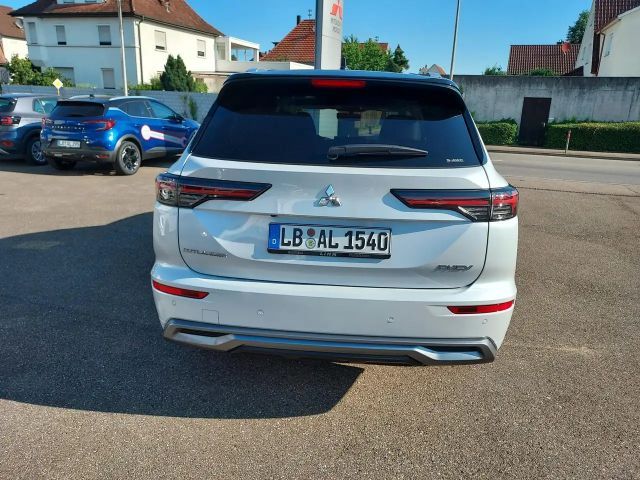 Mitsubishi Outlander 4WD PHEV