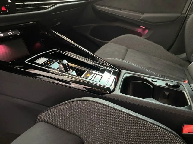 Volkswagen Golf 1.5 eTSI DSG Style