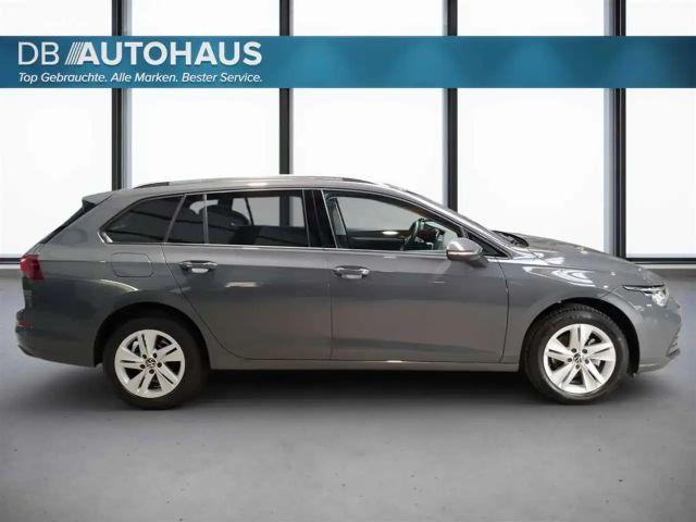 Volkswagen Golf 1.5 eTSI DSG Life