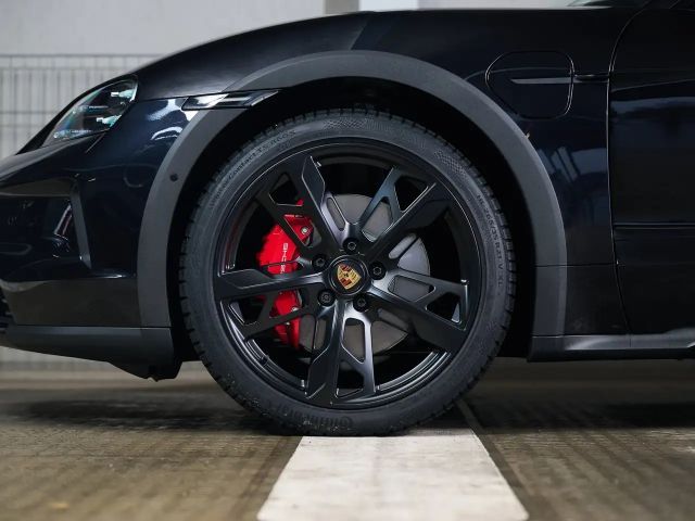 Porsche Taycan 4S Cross Turismo