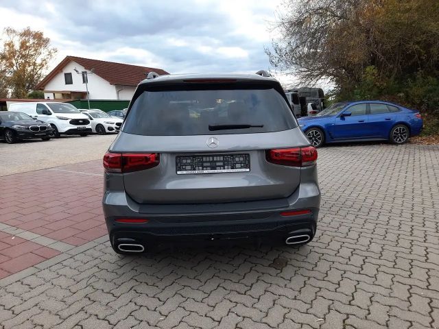 Mercedes-Benz GLB 200 AMG Line