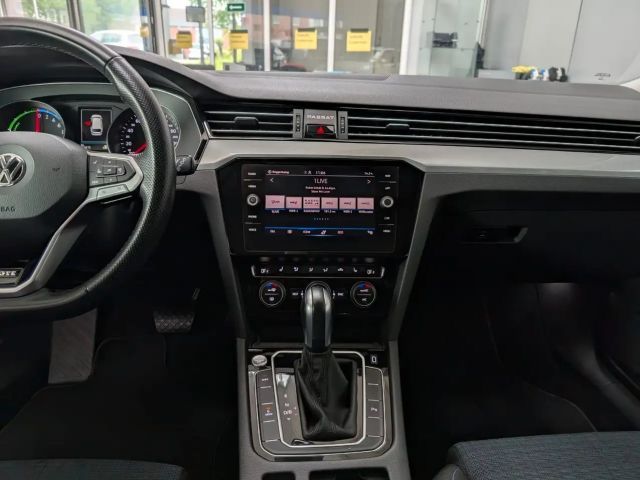 Volkswagen Passat DSG GTE Variant