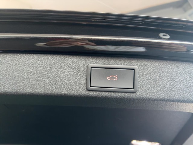 Skoda Superb 2.0 TDI Combi Style Style