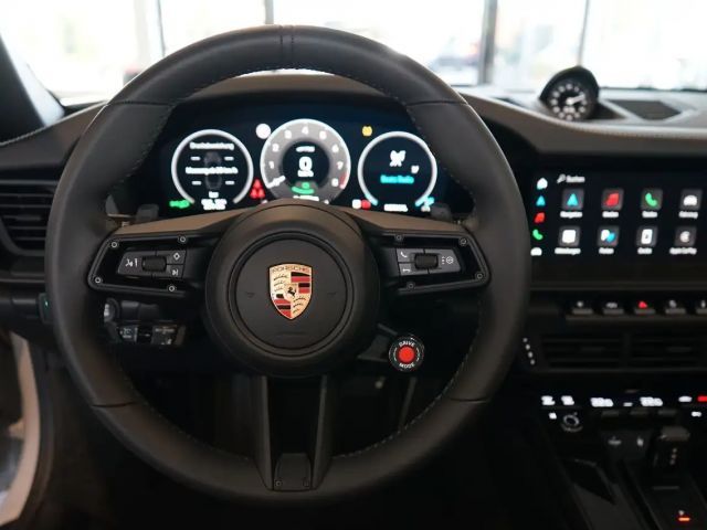 Porsche 992 Cabrio Carrera GTS