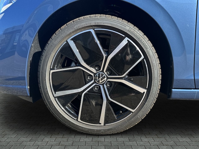 Volkswagen Golf 1.5 eTSI Golf VIII