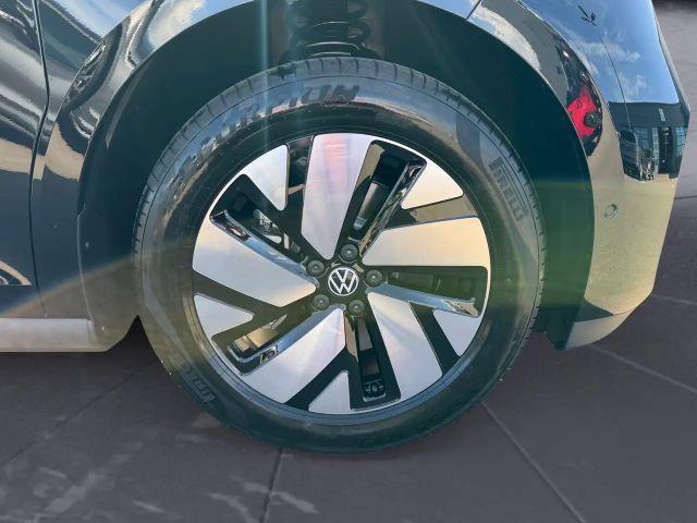 Volkswagen ID.Buzz Pure  Heckantrie b 1-Gang-Automatik Rad