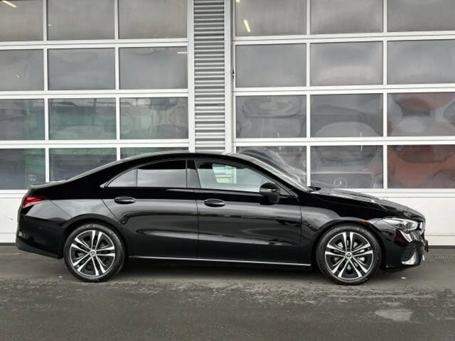 Mercedes-Benz CLA 180 Coupé Progressive