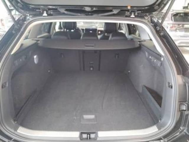 Volkswagen Passat 1.5 eTSI Business DSG Variant